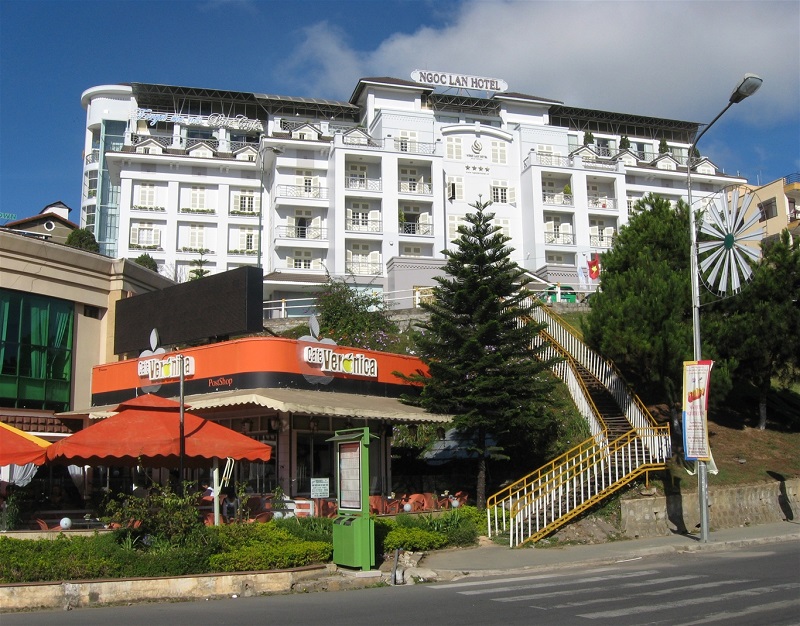 Khách sạn Ngọc Lan yên tĩnh giữa trung tâm thành phố Đà Lạt