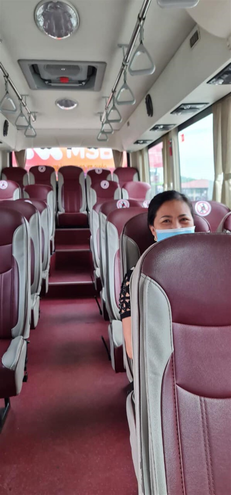Hệ thống ghế ngồi cao cấp của xe Hà Nội Bắc Giang - Tân Long khiến hành khách hài lòng. 