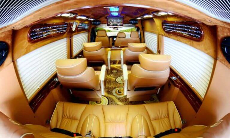 xe Hồng Vinh limousine