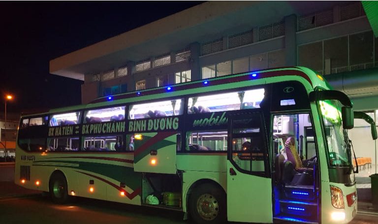 Nhà xe Nam Thắng cung cấp tuyến xe Sài Gòn Rạch Giá chạy đêm phục vụ khách hàng. 