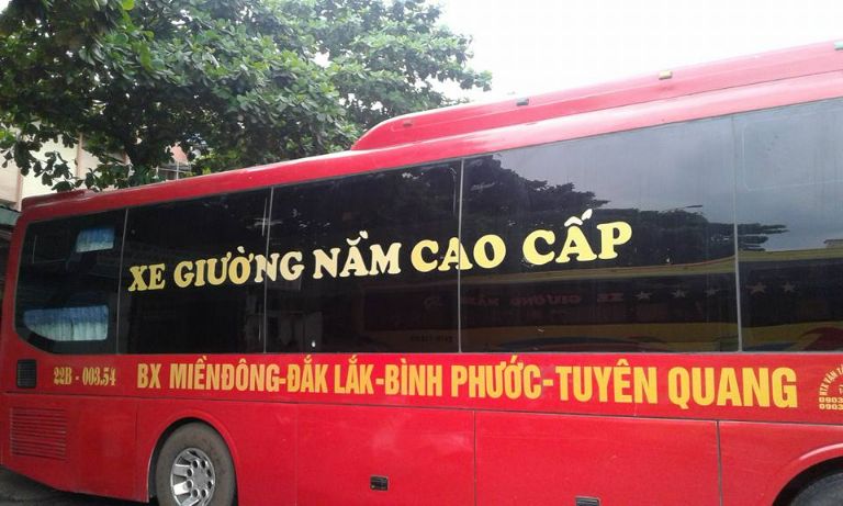 Xe Sài Gòn Tuyên Quang. 
