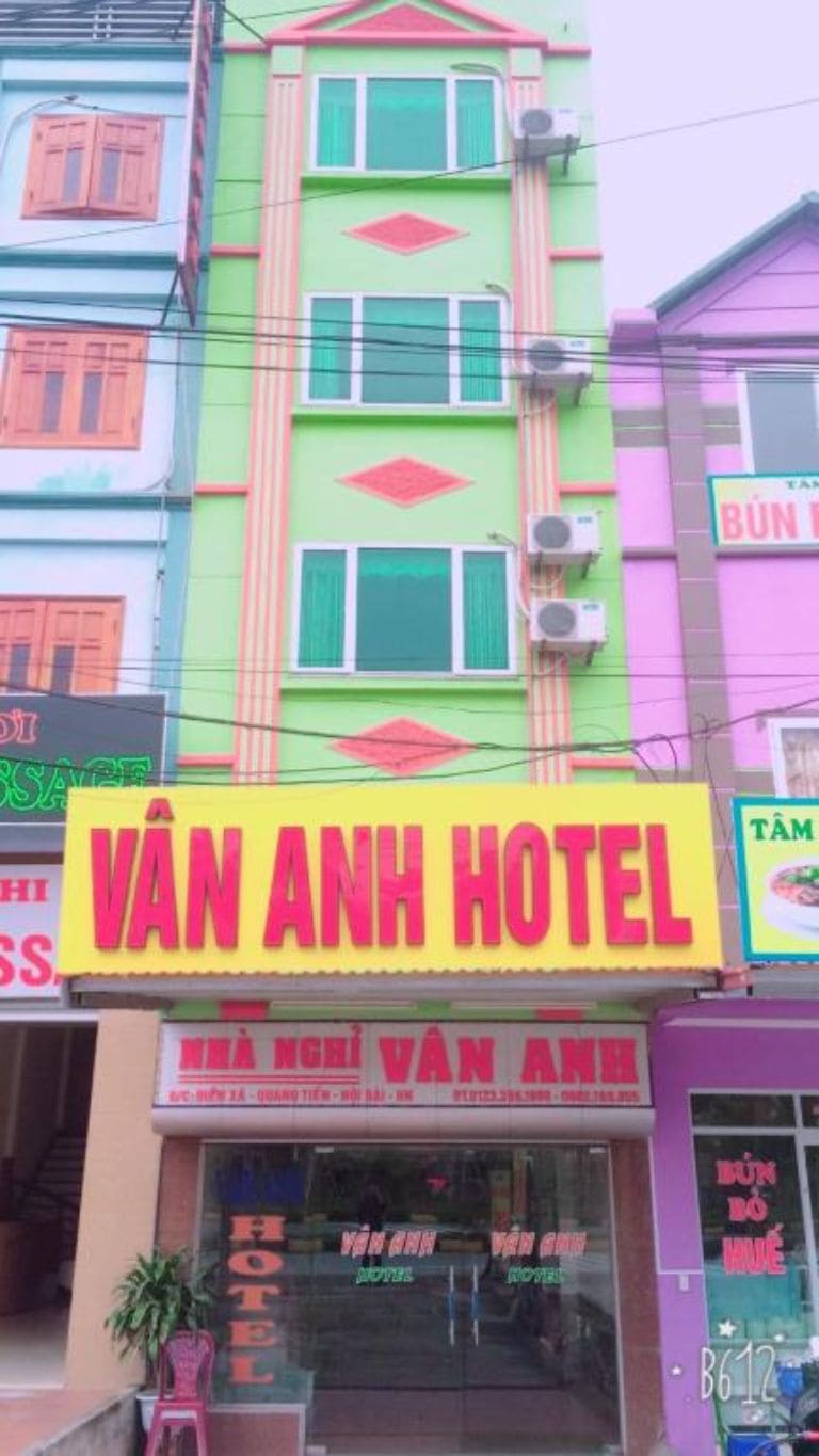 Vân Anh Hotel là cơ sở đầu tiên nằm trong danh sách những nhà nghỉ gần sân bay Nội Bài có chất lượng dịch vụ tốt 