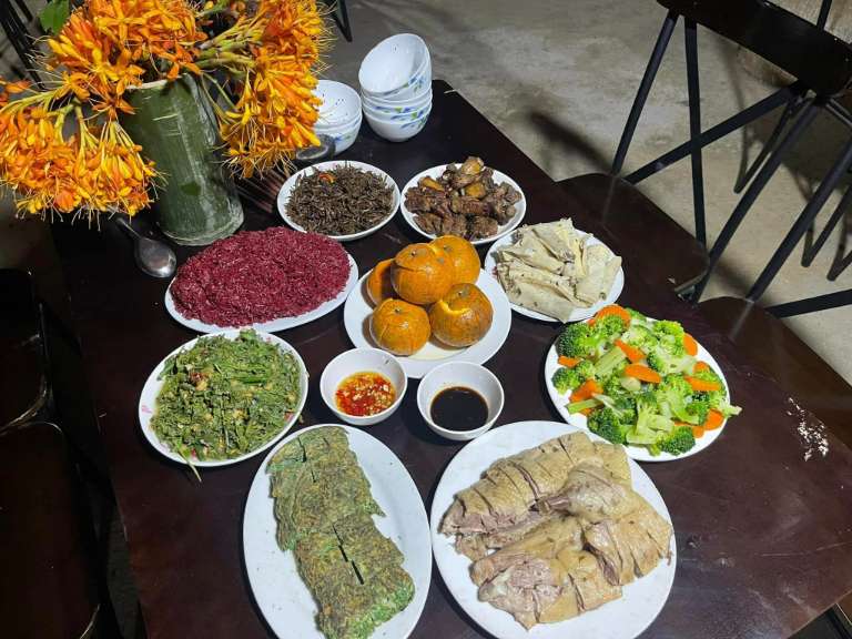 Các món ăn vô cùng đa dạng tại homestay Bản Né