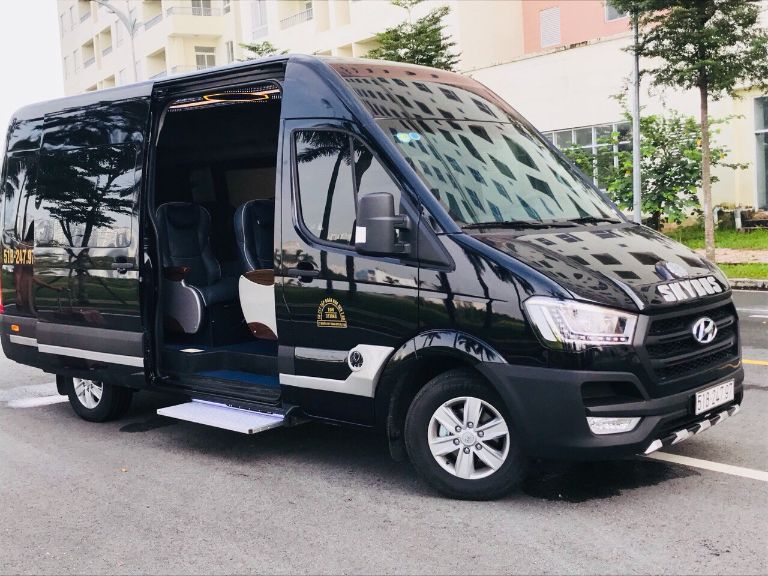 Minh Anh Limousine Hà Nội Hải Dương thu về lượng lớn khách hàng trung thành nhờ thái độ phục vụ chuyên nghiệp