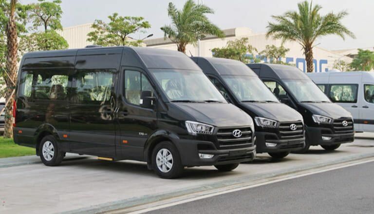 Nhật Hồng Limousine Hà Nội Móng Cái cung cấp thêm dịch vụ gửi kèm hàng hóa nhanh chóng có thu thêm cưới phí