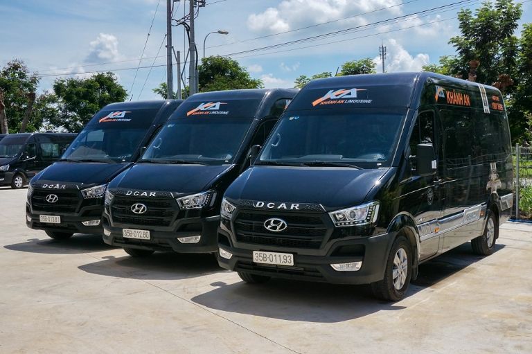Với 5 năm kinh nghiệm chạy xe limousine Hà Nội Ninh Bình, đội ngũ tài xế xử lý tình huống phát sinh cực kỳ nhanh và vẫn đảm bảo được lịch trình dự kiến