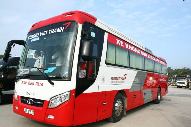 Xe khách Kumho Việt Thanh là sự lựa chọn hàng đầu của nhiều hành khách khi tìm xe đến Quảng Ninh với dịch vụ chất lượng cao