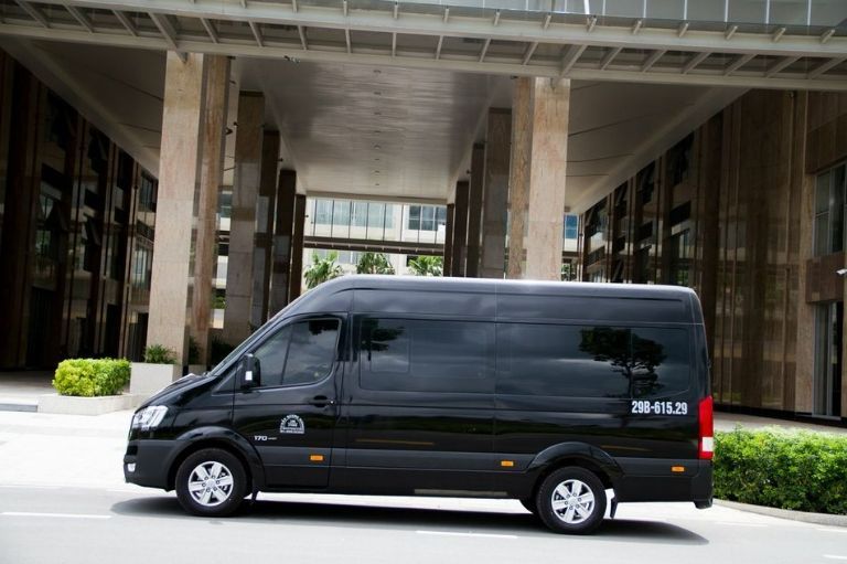 Green Limousine là đơn vị cung cấp các chuyến xe chất lượng, đem đến trải nghiệm hài lòng và thoải mái cho du khách 