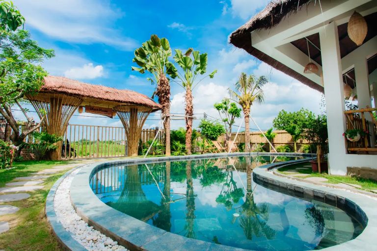 Homestay Hoa Lư Ninh Bình được đông đảo các du khách quan tâm nhờ không gian nghỉ dưỡng tuyệt đẹp và chất lượng dịch vụ tốt 