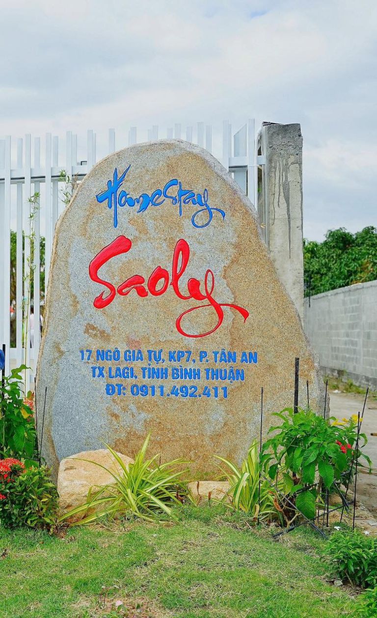 SaoLy Homestay là một homestay nằm tại Bình Thuận mới khai trương đầu năm 2023, với view sân vườn đẹp tuyệt vời.