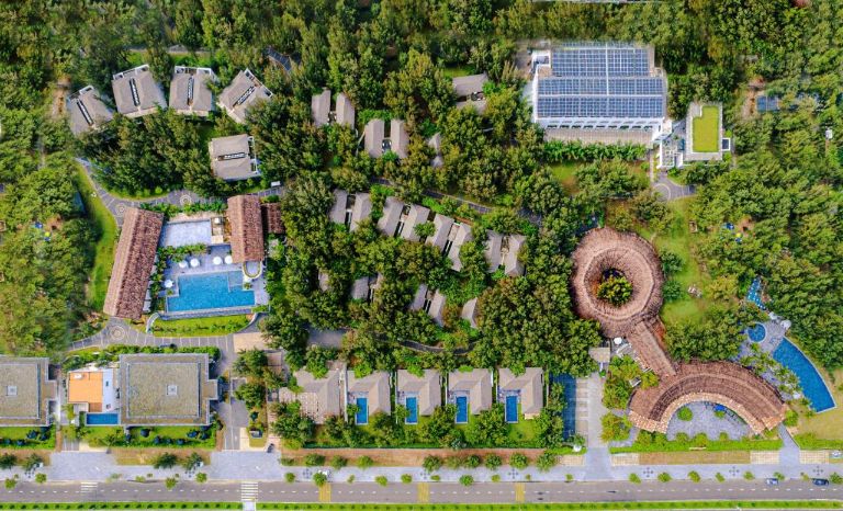 Stelia Beach Resort - khu nghỉ dưỡng cao cấp Phú Yên nằm riêng trên bãi biển và cạnh rừng phi lao xanh bạt ngàn