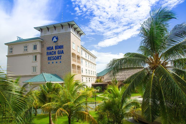 Hòa Bình Rạch Giá Resort tự hào là khách sạn 4 sao đầu tiên và duy nhất tại thành phố Rạch Giá
