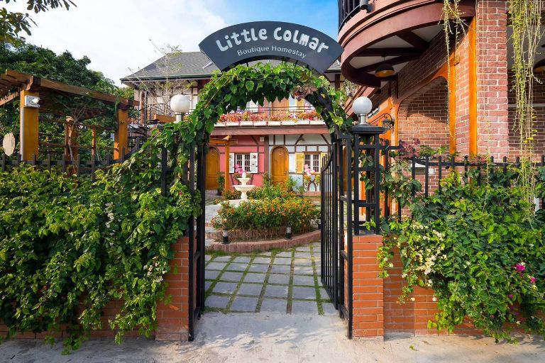 Little Colmar Boutique Homestay mang phong cách châu Âu với vô vàn góc xinh được du khách ưa thích