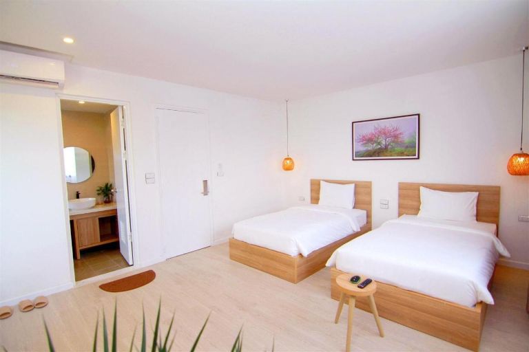 Villa sở hữu tới 5 phòng ngủ bao gồm cả hạng phòng đôi và phòng đơn có sức chứa từ 2-4 người/phòng 