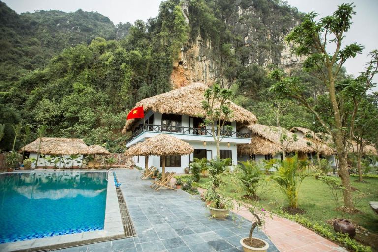 Các điểm đến nổi tiếng tại Ninh Bình đều có vị trí thuận tiện đến Homestay Thung Nham, nổi tiếng tọa lạc tại xã Ninh Hải, huyện Hoa Lư.