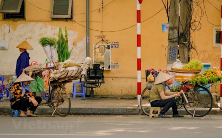 kham-pha-pho-co-ha-noi-bang-xe-may