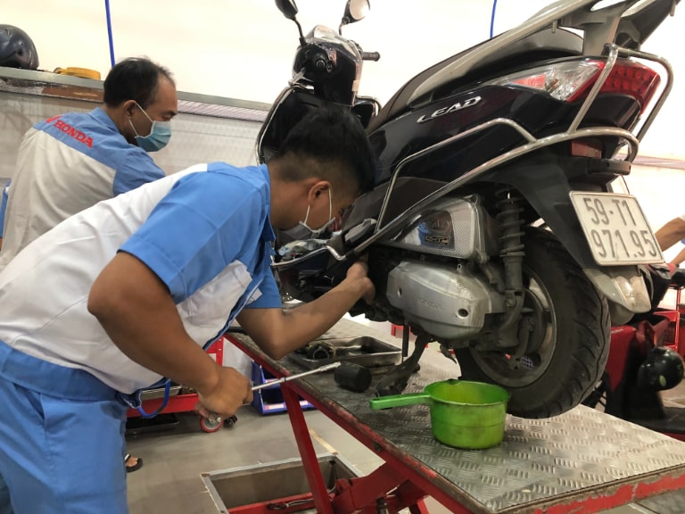 Sửa chữa và bảo dưỡng xe máy