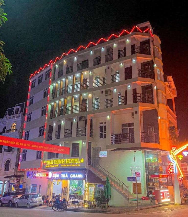 Khách sạn Đồng Văn. 