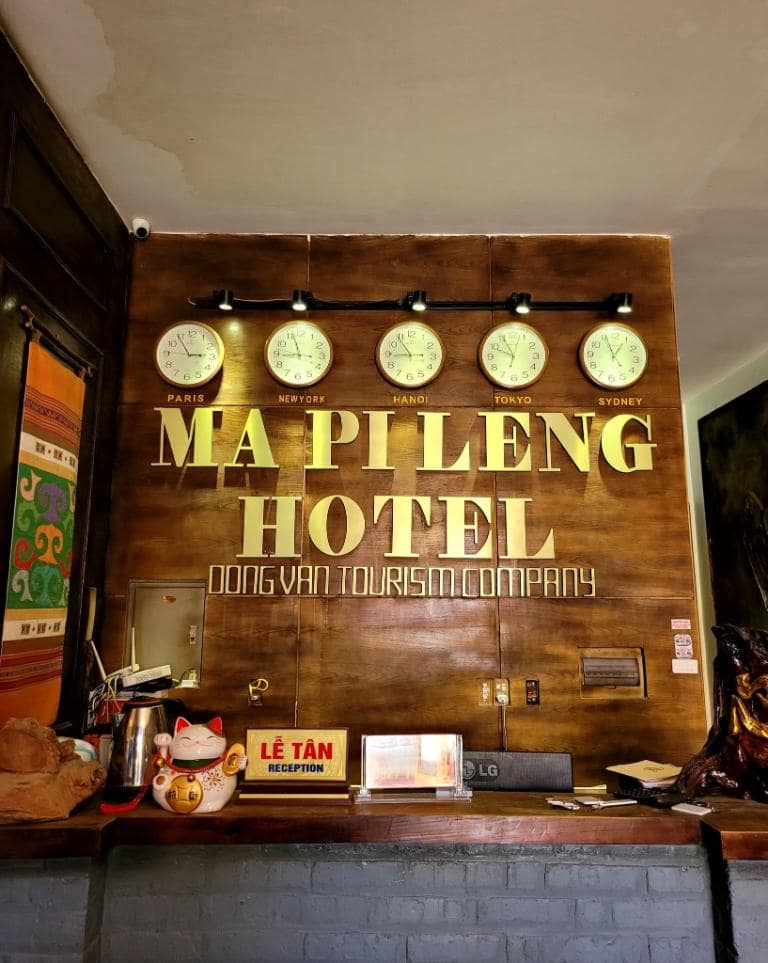 Khách sạn Đồng Văn. 