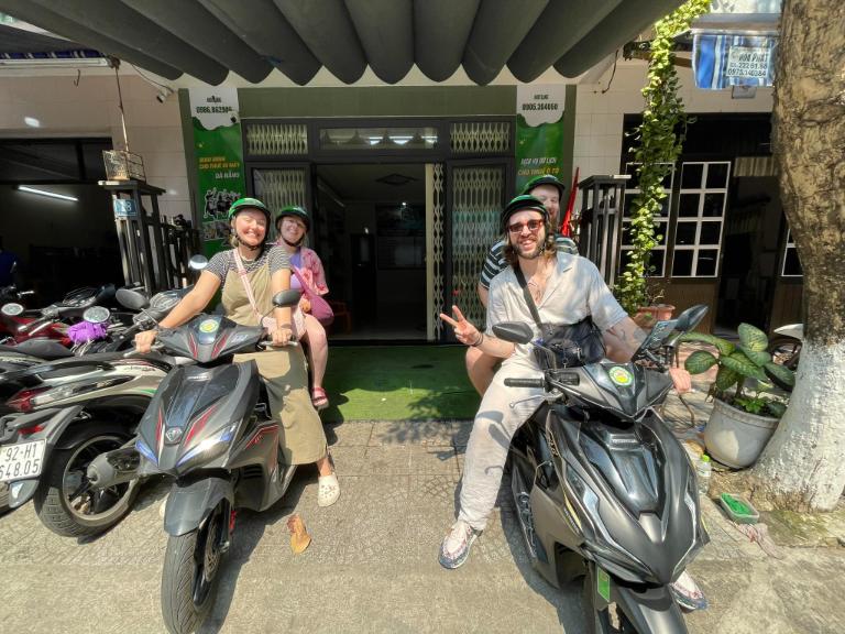 Mọi thủ tục đều được đơn giản hóa và bạn có thể nhận xe ngay lập tức.