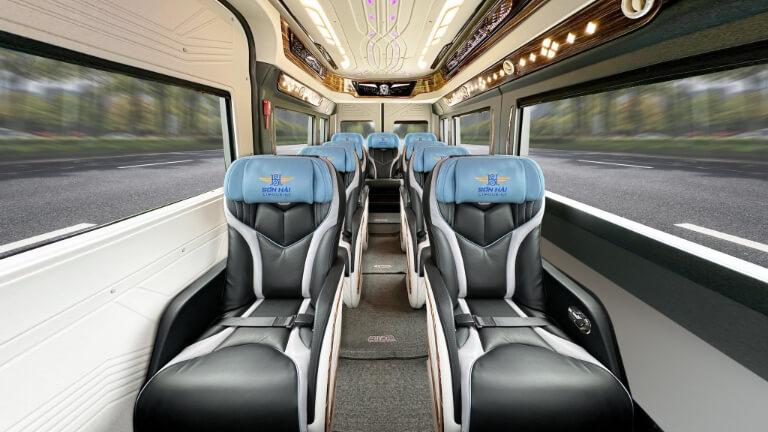 Xe limousine đời mới nhất, ghế da cao cấp, hệ thống giải trí hiện đại