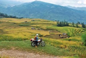 Tour xe máy Sơn La: Tự do chinh phục đỉnh núi, khám phá bản làng
