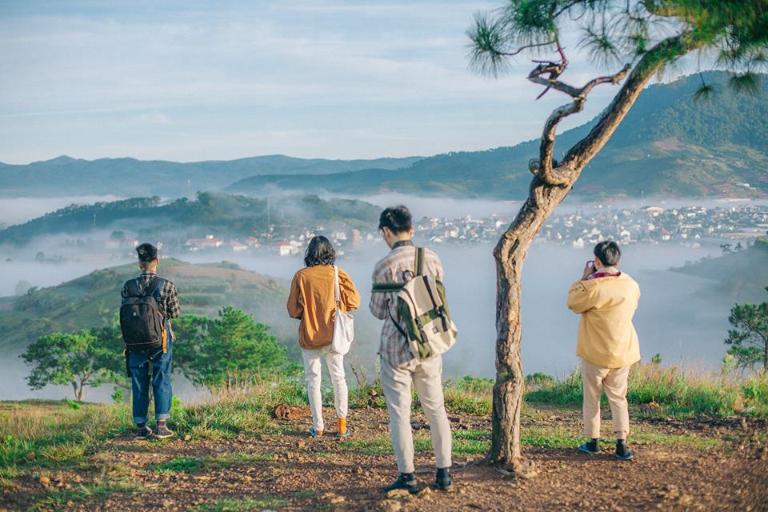 Trang bị cá nhân cần thiết trước khi tham gia tour xe máy