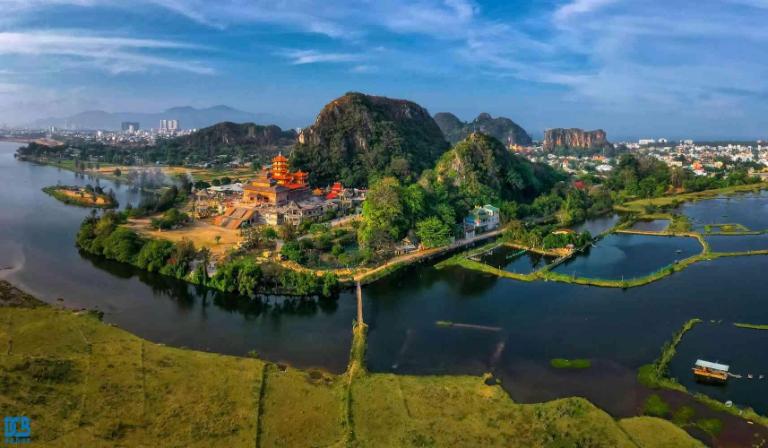Ngũ Hành Sơn – Núi đá tâm linh giữa lòng phố biển