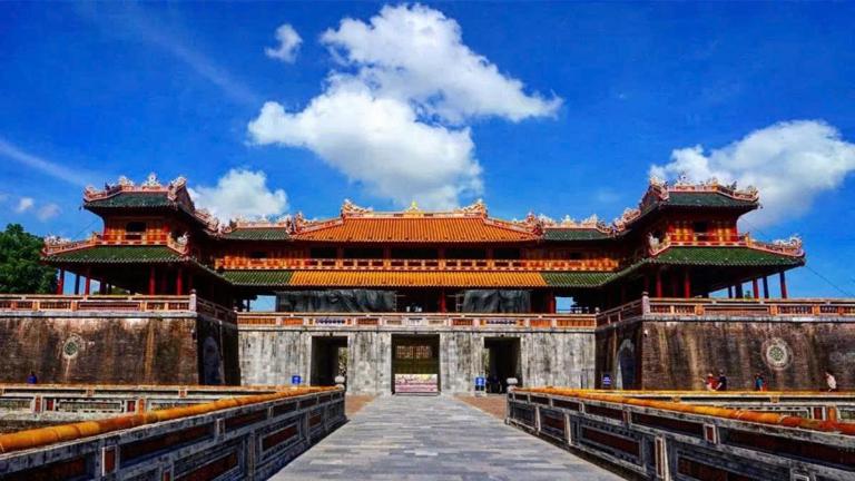 Đại Nội Huế: Nơi lưu giữ nét đẹp vàng son của triều Nguyễn. 