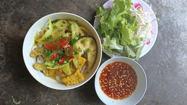 Mì Quảng cá lóc là món ăn hấp dẫn không thể bỏ qua