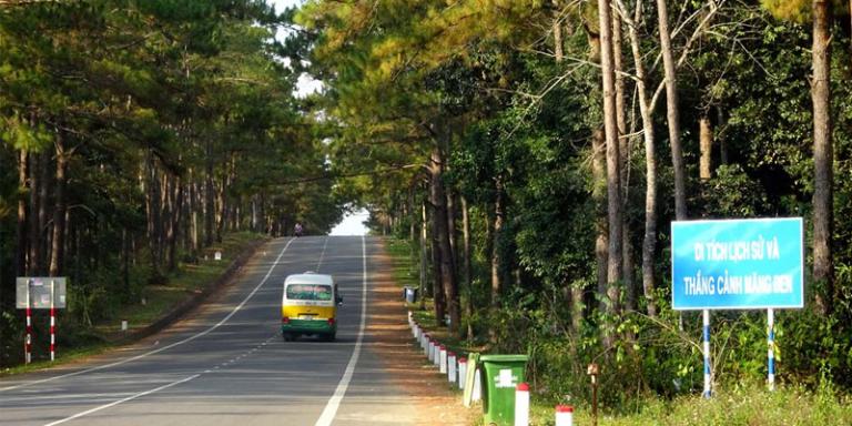 Đường Trường Sơn Đồng là cung đường “độc đáo” và mang tính hoang dã cao nhất ở Kon Tum