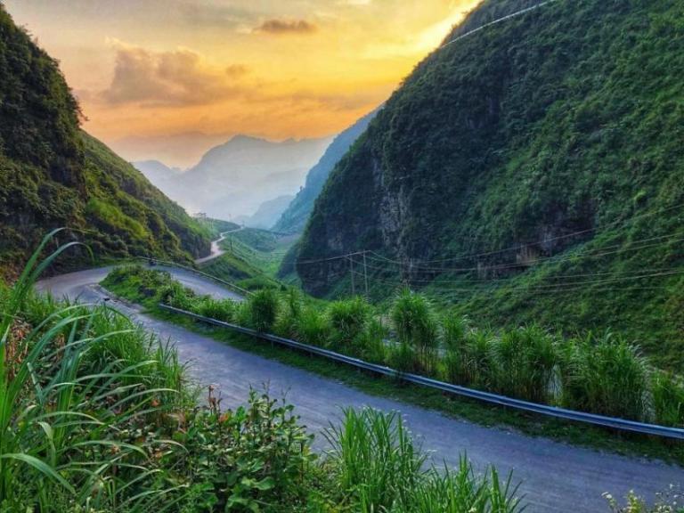 Tour xe máy Mù Cang Chải – Y Tý – Sapa