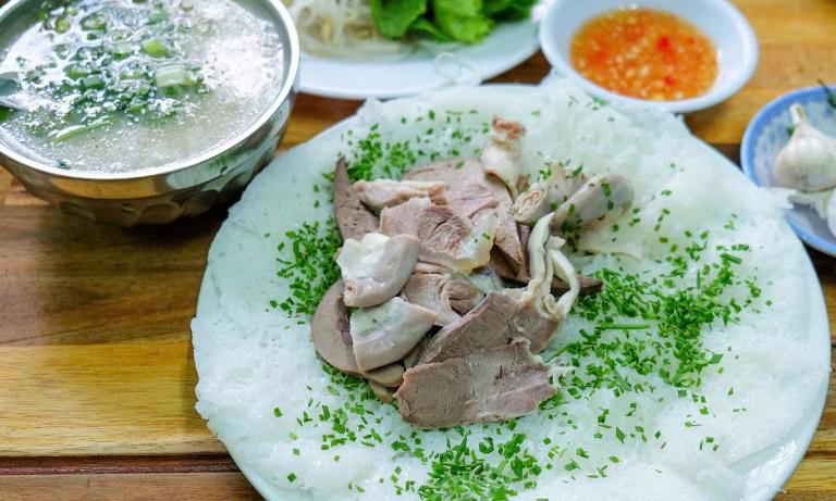 Bánh hỏi lòng heo – Đặc sản “quốc dân” của Quy Nhơn