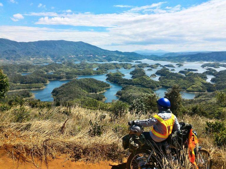 Chuyến tour xe máy Tây Nguyên còn là cơ hội để thử thách chính mình