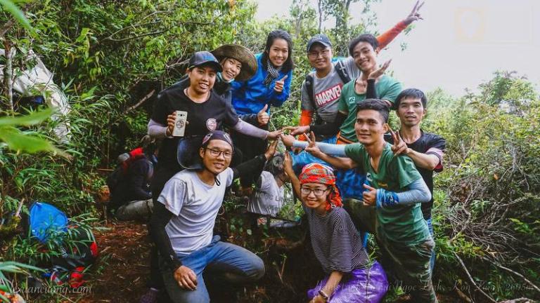 Bạn sẽ có dịp trò chuyện với người Xơ Đăng, Bahnar – những người sống chan hòa với núi rừng