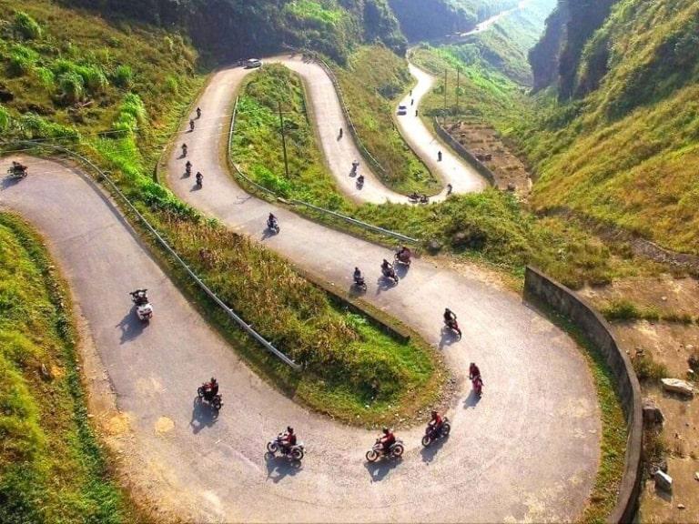 Chinh phục đèo Mã Pí Lèng – cung đường huyền thoại của Hà Giang