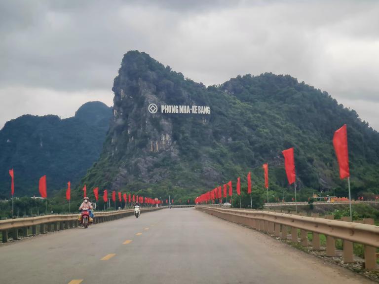 Đường Hồ Chí Minh được xây dựng dựa trên tuyến vận chuyển chiến lược trong thời kỳ kháng chiến chống Mỹ