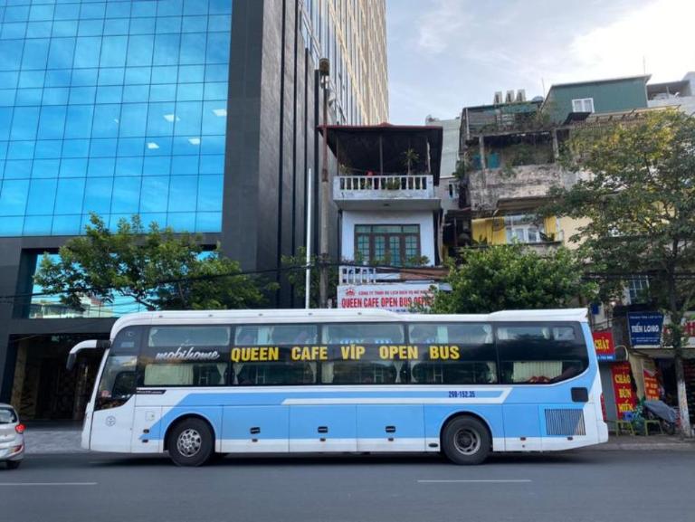 Queen Cafe là lựa chọn lâu đời của nhiều hành khách thường xuyên di chuyển đường dài từ Hà Nội vào miền Trung.