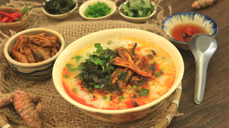Cháo lươn Vinh là món ăn phải thử khi đến Nghệ An