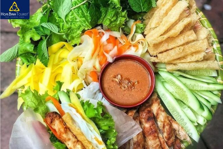 Dù bạn ăn ở đâu trong Nha Trang, cũng sẽ dễ dàng bắt gặp món này