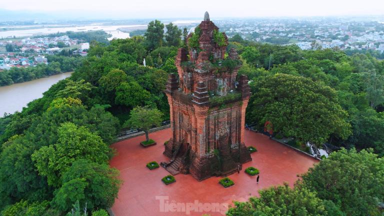 Tháp Nhạn – Linh hồn văn hóa Chăm Pa giữa lòng thành phố