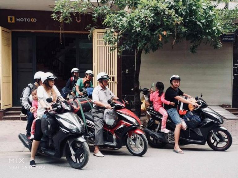 Du khách có thể đặt thuê xe trước khi tới Bình Định để tránh trường hợp hết xe vào dịp cao điểm.