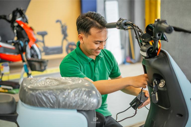 Đừng đợi pin cạn, hãy sạc khi còn 20–40% để giữ pin khỏe lâu dài.
