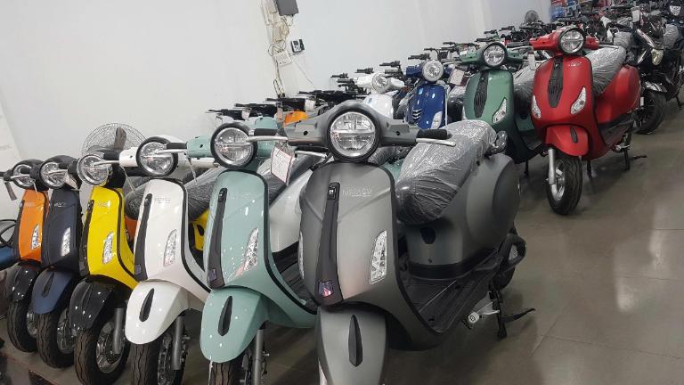 Mùa du lịch, giá thuê xe điện nhảy vọt – chuẩn bị trước để không bị đội giá