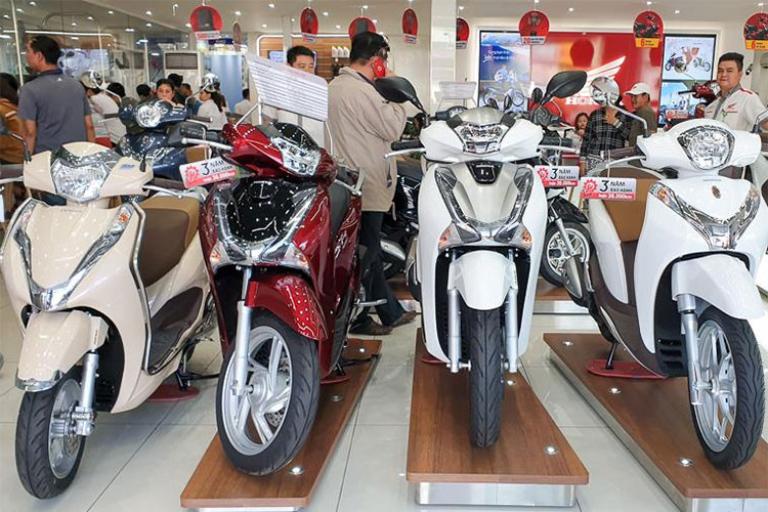 Ưu điểm và hạn chế của xe máy xăng trong thực tế