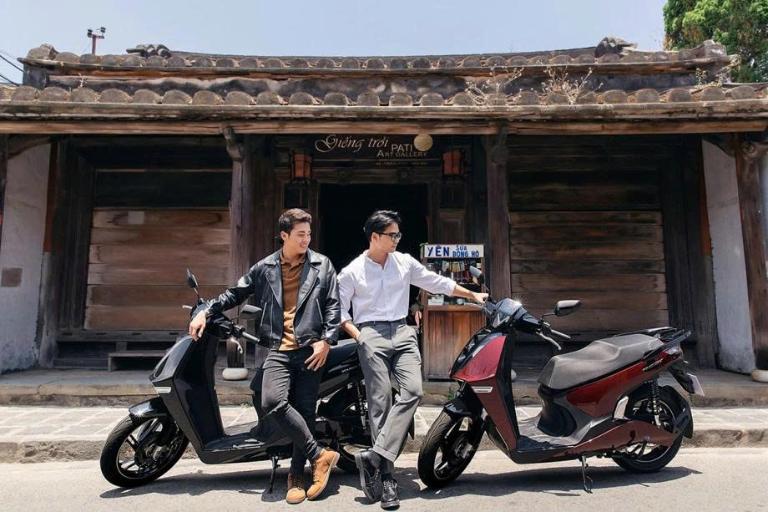 Xe máy điện VinFast Theon S với pin LFP, quãng đường công bố 150 km chỉ sau một lần sạc.