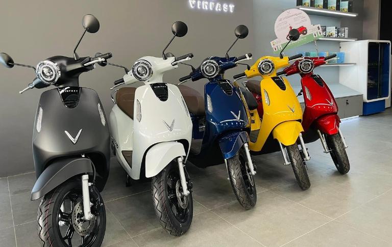 Evo200/Evo Neo — giải pháp xe phổ thông, giá rẻ, di chuyển nội đô dễ dàng.