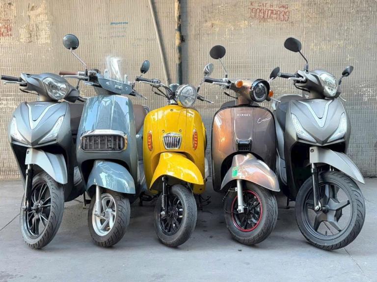 Khách du lịch, sinh viên hay shipper đều có thể thuê xe máy điện với nhiều gói linh hoạt.