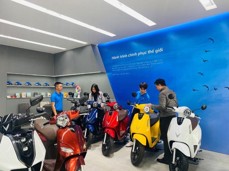 Điều khoản về pin và bảo dưỡng là yếu tố quan trọng nhất trong hợp đồng thuê dài hạn