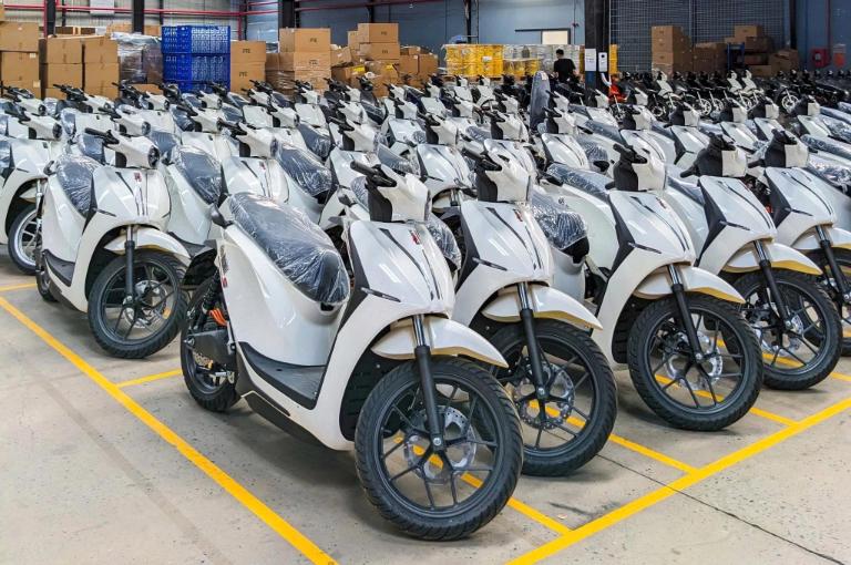 Hỏi rõ về bảo hiểm và hỗ trợ kỹ thuật của bên cho thuê xe